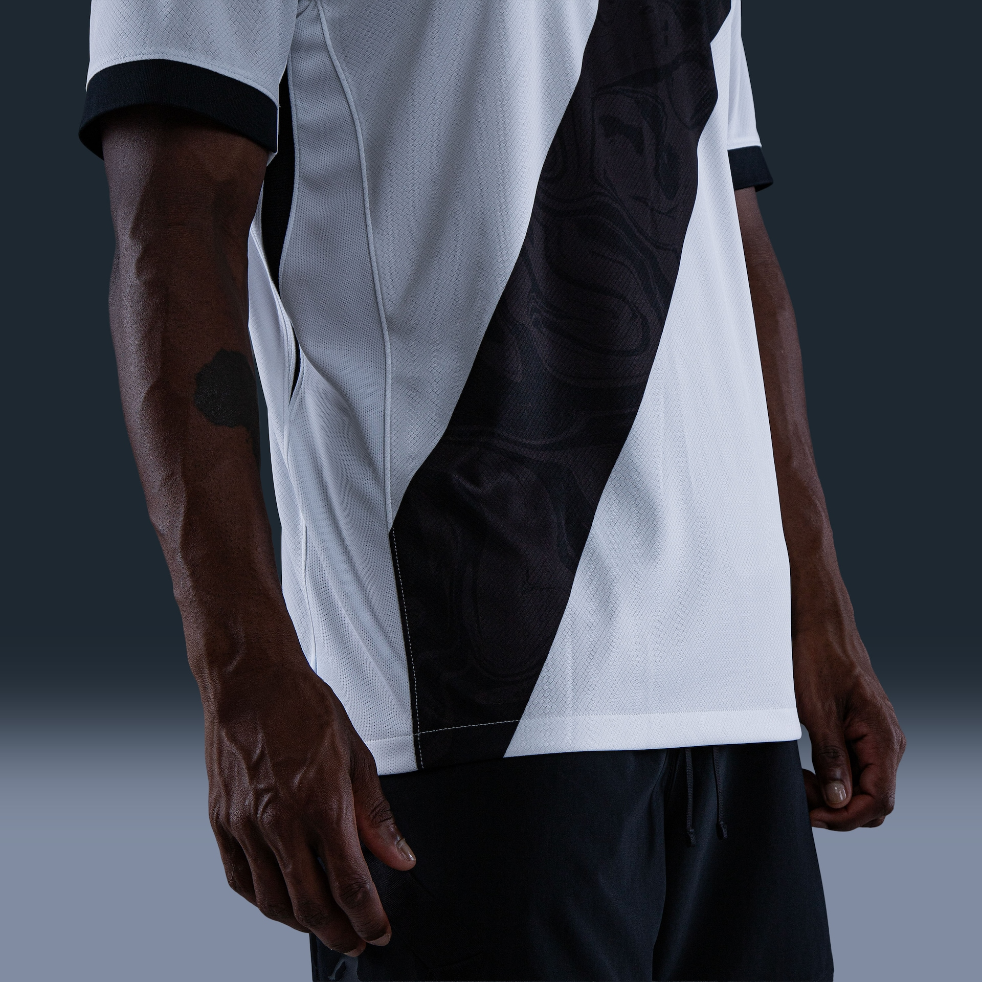 Camisa Nike Vasco 2026/27 II JAIR N° 8 — imagem 2