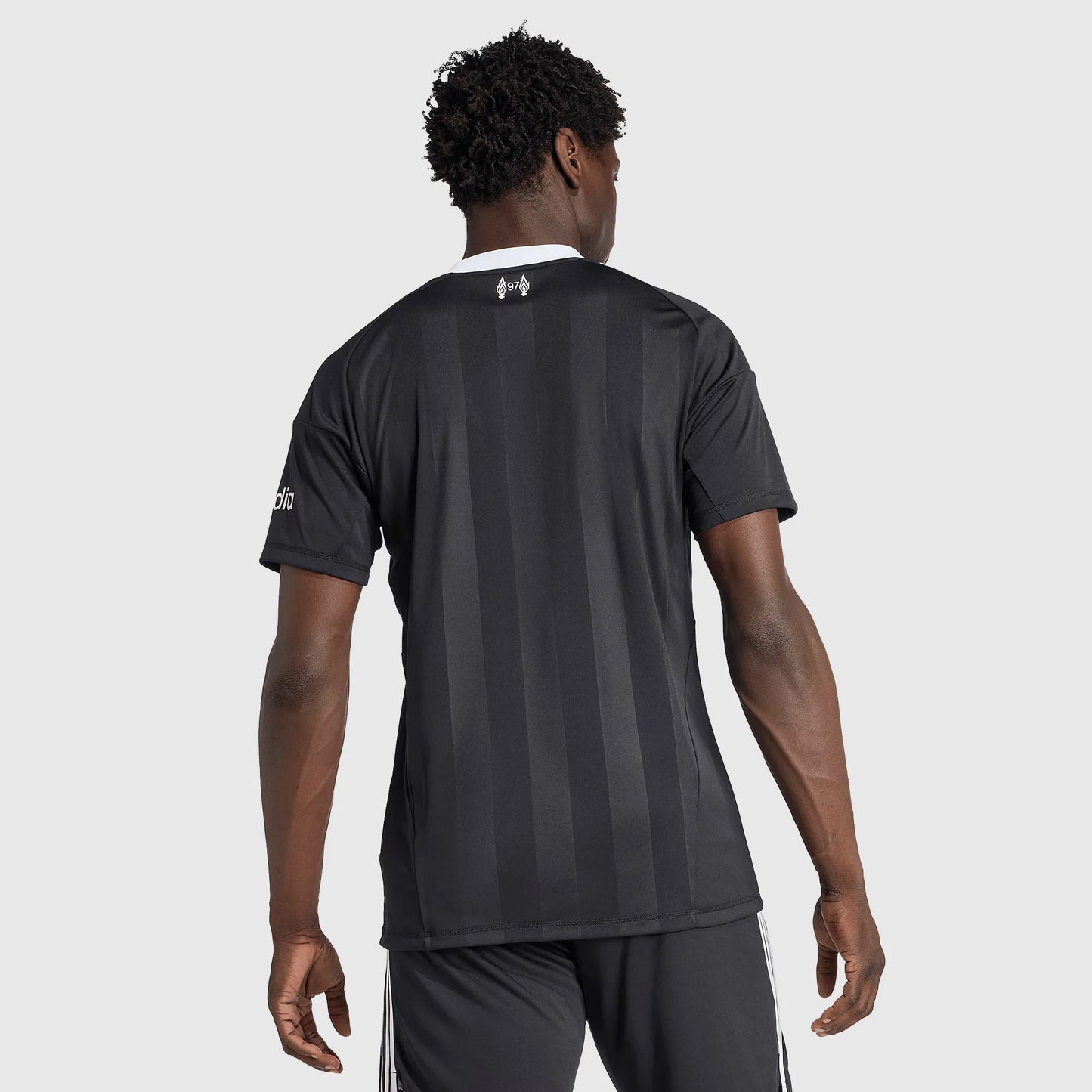 Camisa adidas Liverpool 2025/26 Goleiro — imagem 3