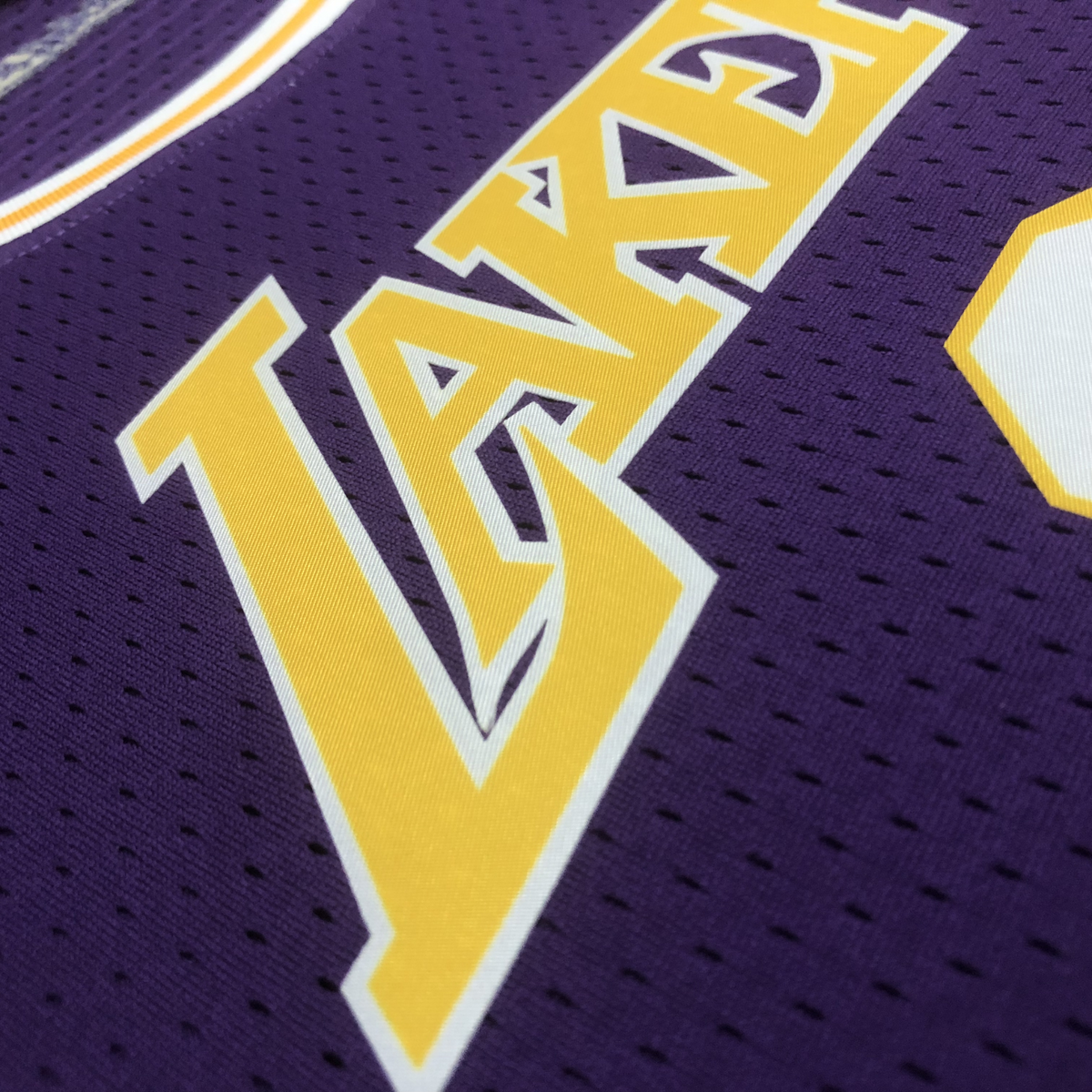 Regata Cropped Los Angeles Lakers Mitchell & Ness Hardwood Classics Roxa - imagem 6