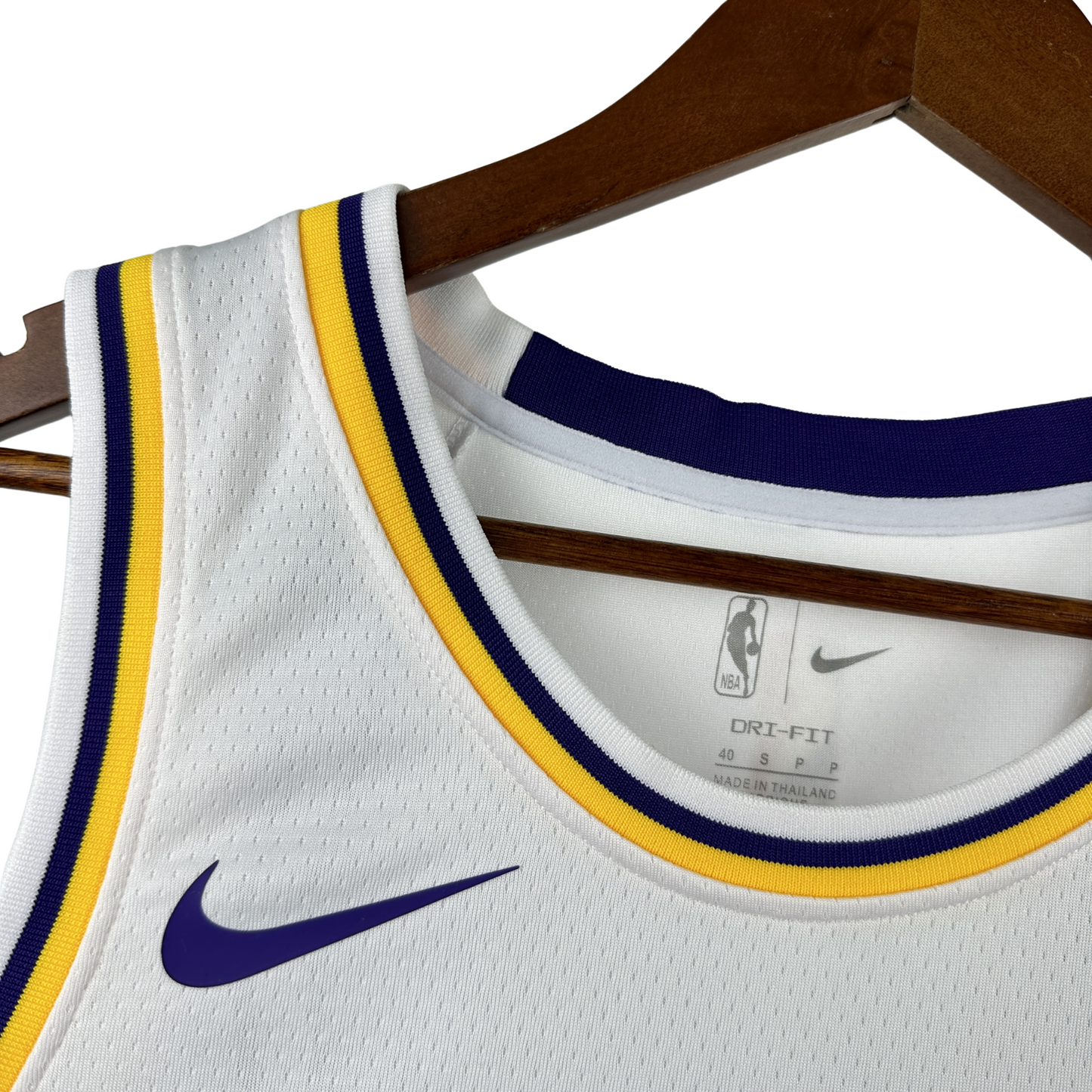 Camisa Regata Nike NBA Los Angeles Lakers 2023/24 - imagem 3
