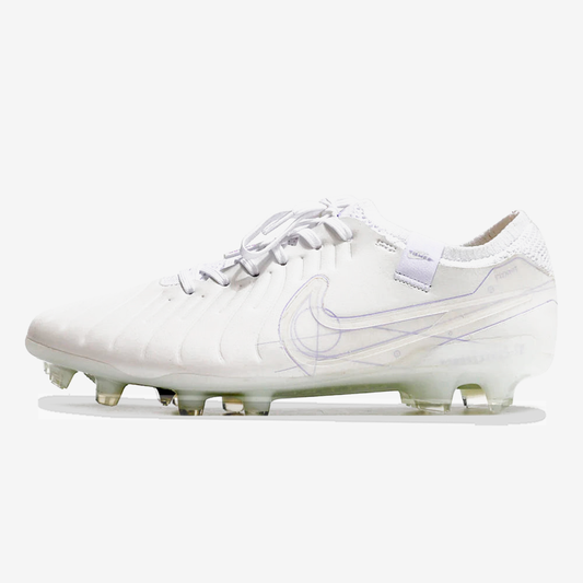 Chuteira Nike Tiempo Legend 10 FG - Branca - Edição Especialo - vista frontal
