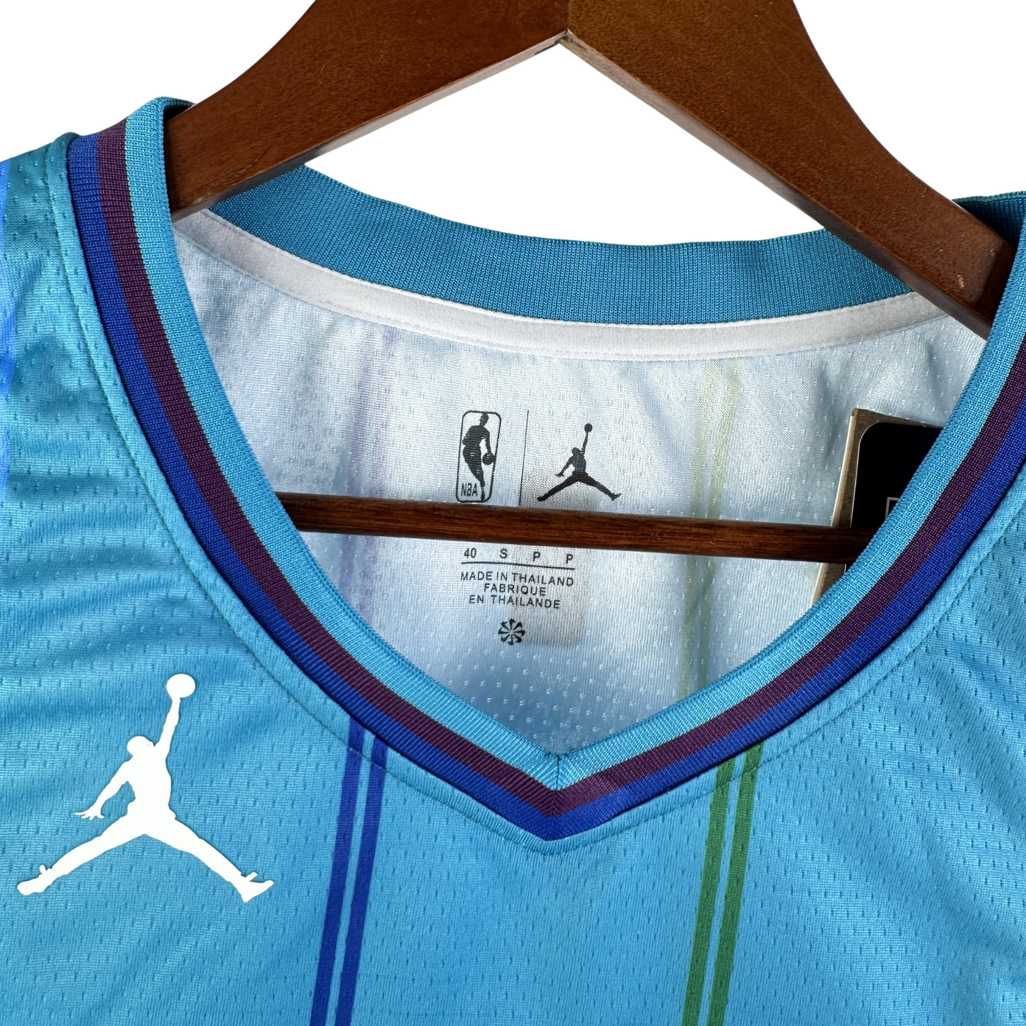 Camisa Regata Jordan NBA Charlotte Hornets Classic Edition 2023/24 - imagem 4