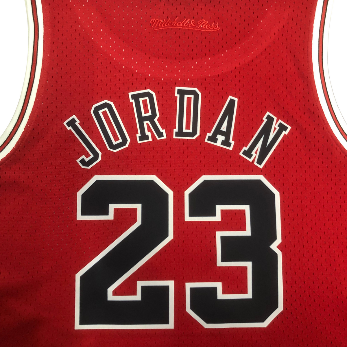Regata Cropped Chicago Bulls Mitchell & Ness Hardwood Classics - imagem 7
