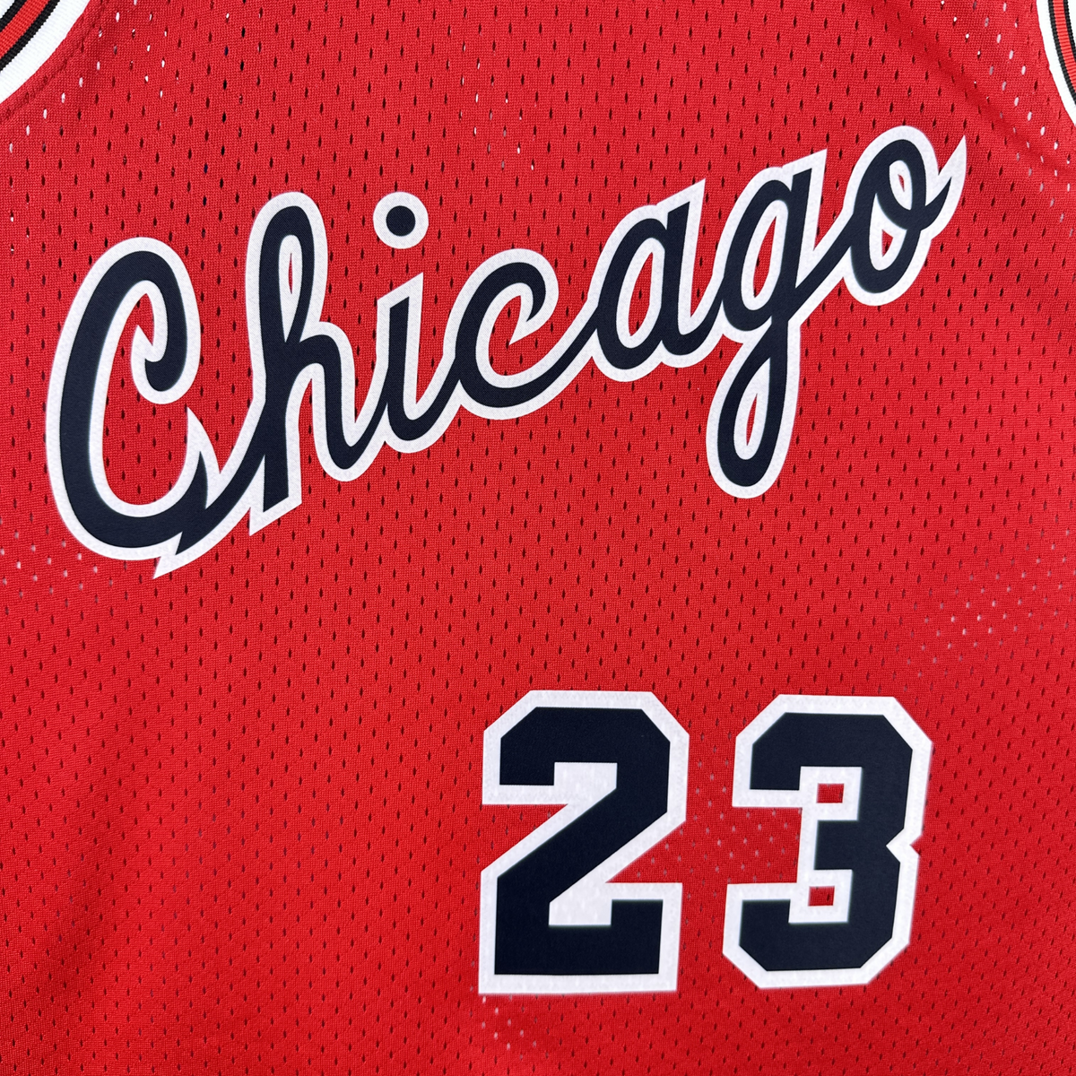 Camisa Regata NBA Chicago Bulls Mitchell & Ness 1984/85 - imagem 6