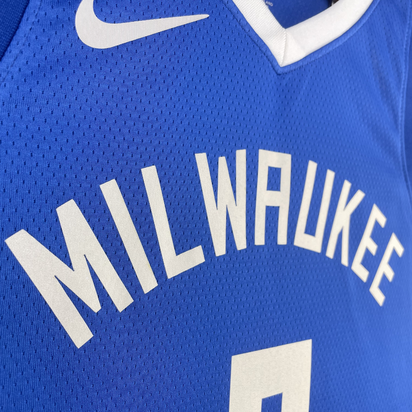 Camisa Regata Nike NBA Milwaukee Bucks City Edition 2022/23 - imagem 3