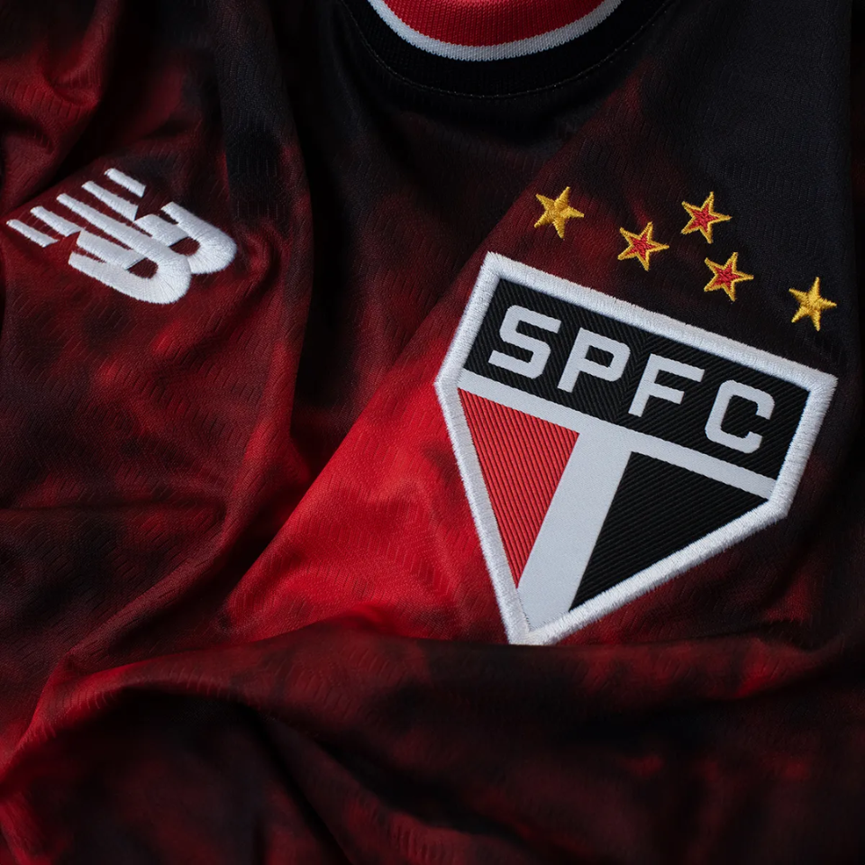 Camisa Feminina New Balance São Paulo 2024/25 III — imagem 2