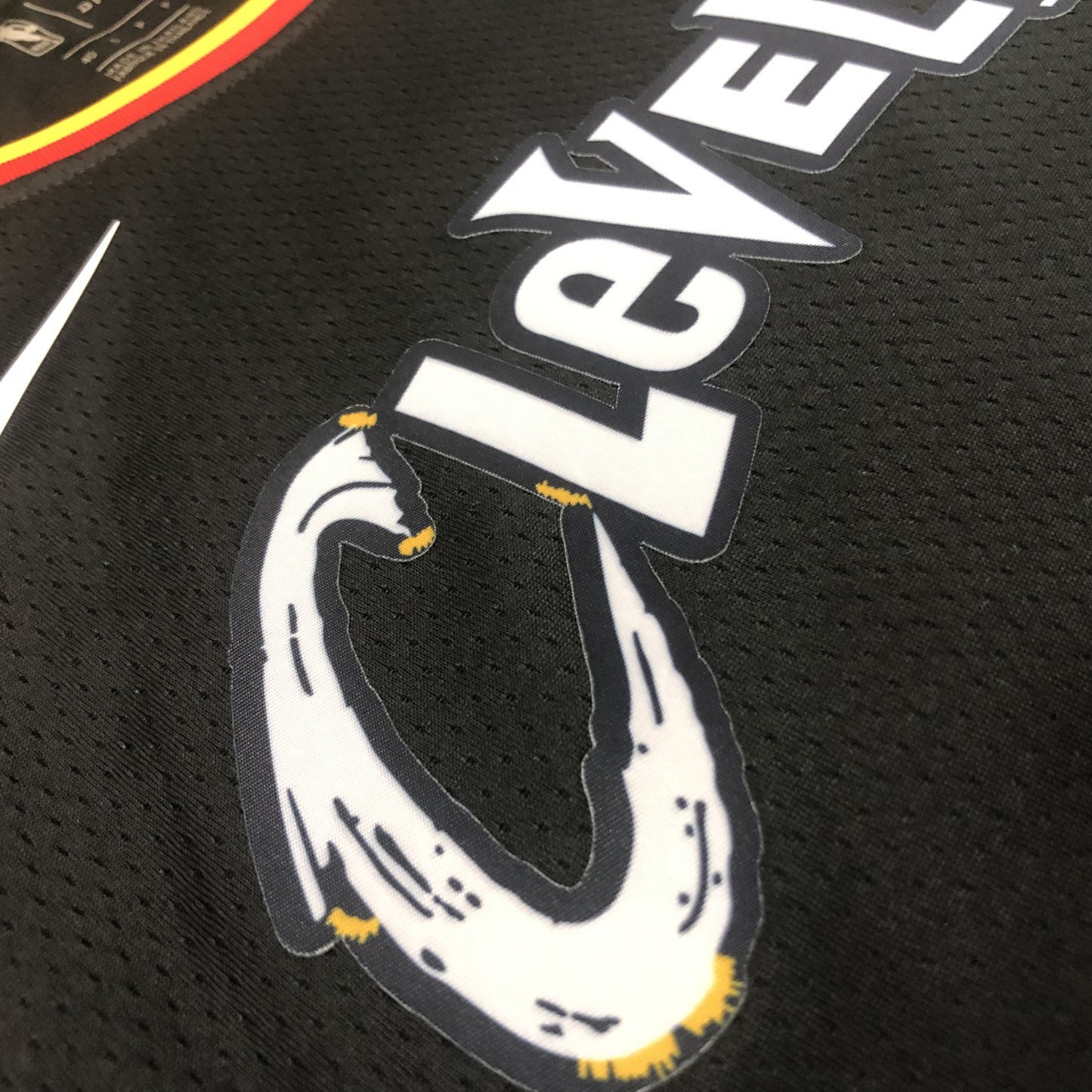 Camisa Regata Nike NBA Cleveland Cavaliers City Edition 2020/21 - imagem 3