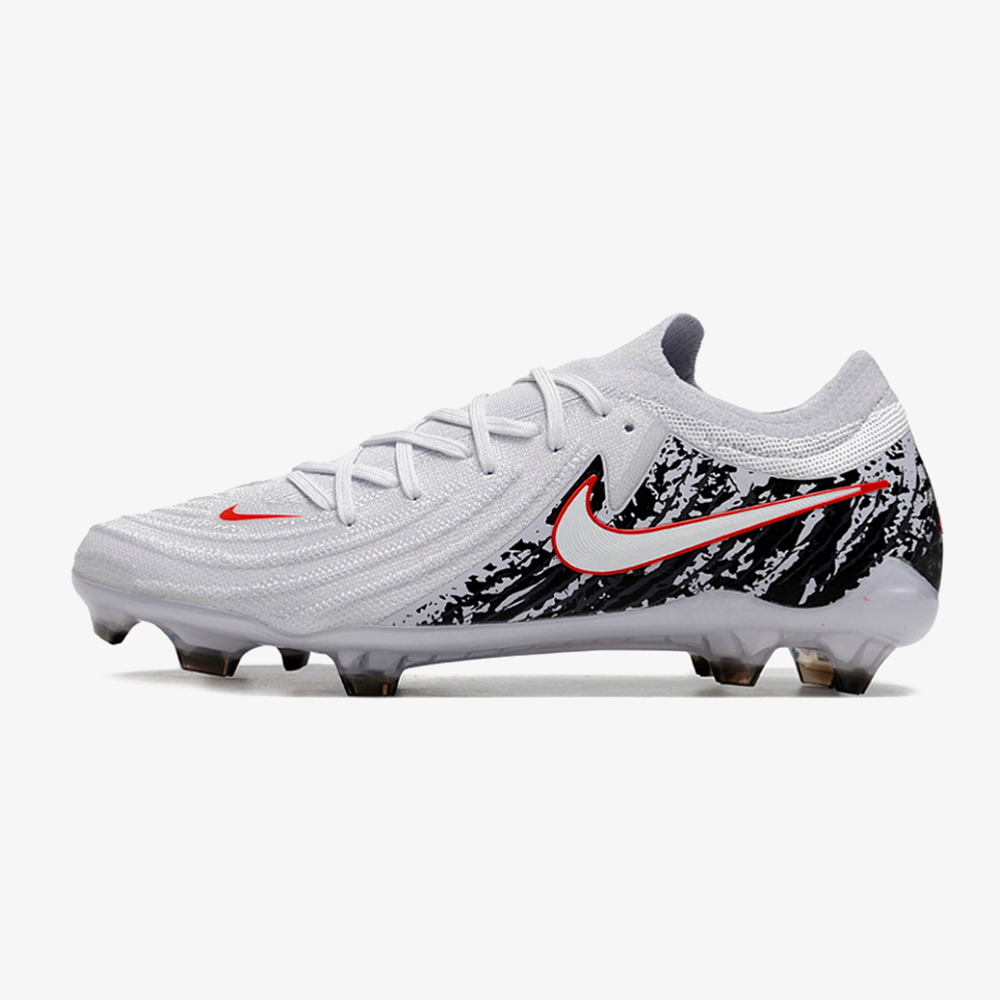 Chuteira Nike Phantom GX II FG - Branca, Preta e Vermelha - vista frontal