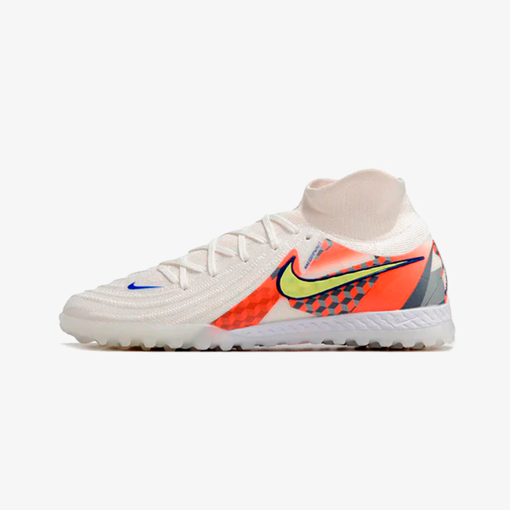 Chuteira Society Nike Phantom GX Luna TF - vista frontal