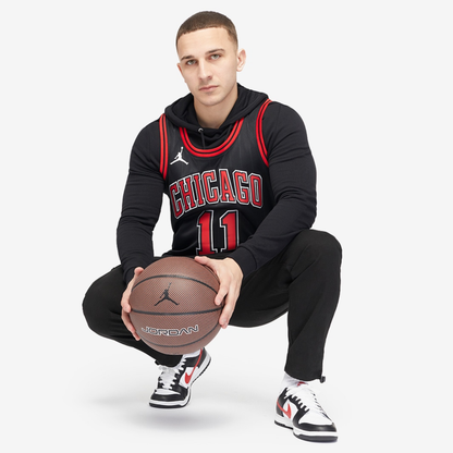 Camisa Regata Jordan NBA Chicago Bulls Statement Edition 2022/23 - imagem 3