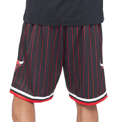 Short NBA Chicago Bulls Mitchell & Ness 1996/97 - imagem 2