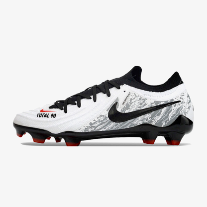 Chuteira Nike Phantom GX II Total 90 FG - Branca, Preta e Vermelha - vista frontal