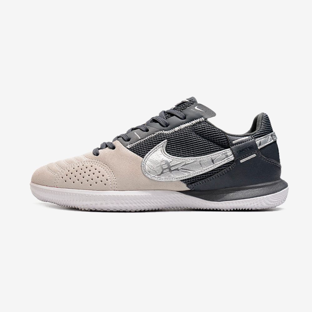 Tênis Futsal Nike Street Gato IC - Preta, Creme e Prata - vista frontal
