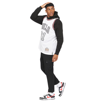 Camisa Regata NBA Chicago Bulls Mitchell & Ness 1997/98 - imagem 4
