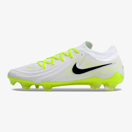 Chuteira Nike Phantom GX II FG - Branca e Verde - vista frontal