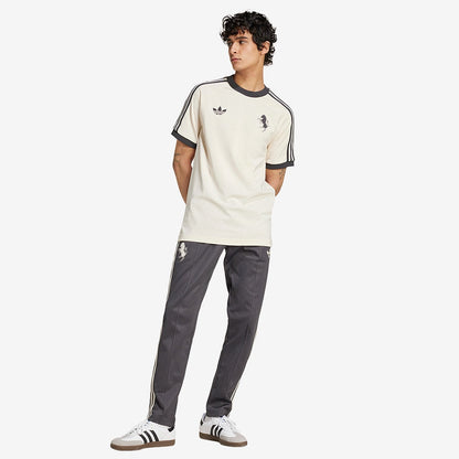 Camisa Casual adidas Juventus FC 3 Stripes — imagem 2