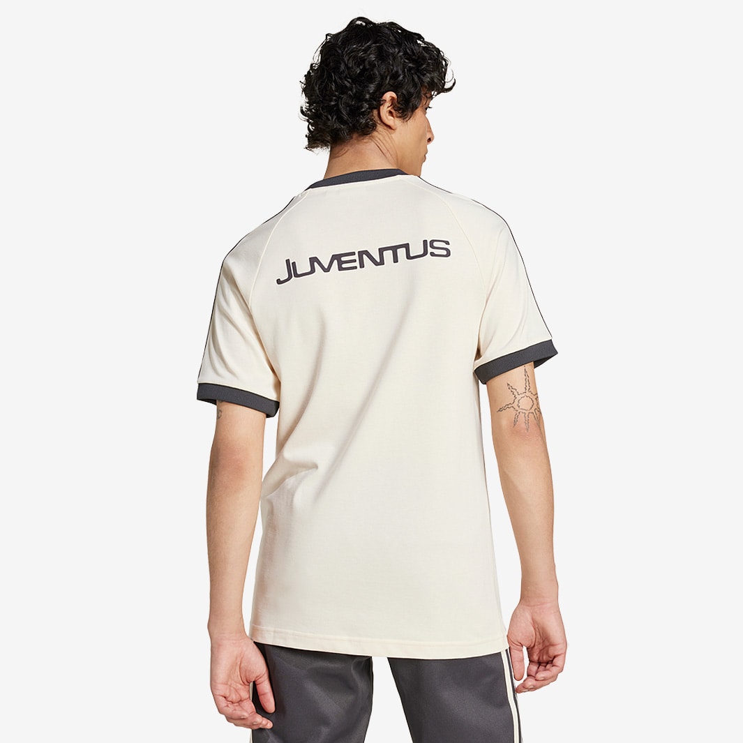 Camisa Casual adidas Juventus FC 3 Stripes — imagem 3