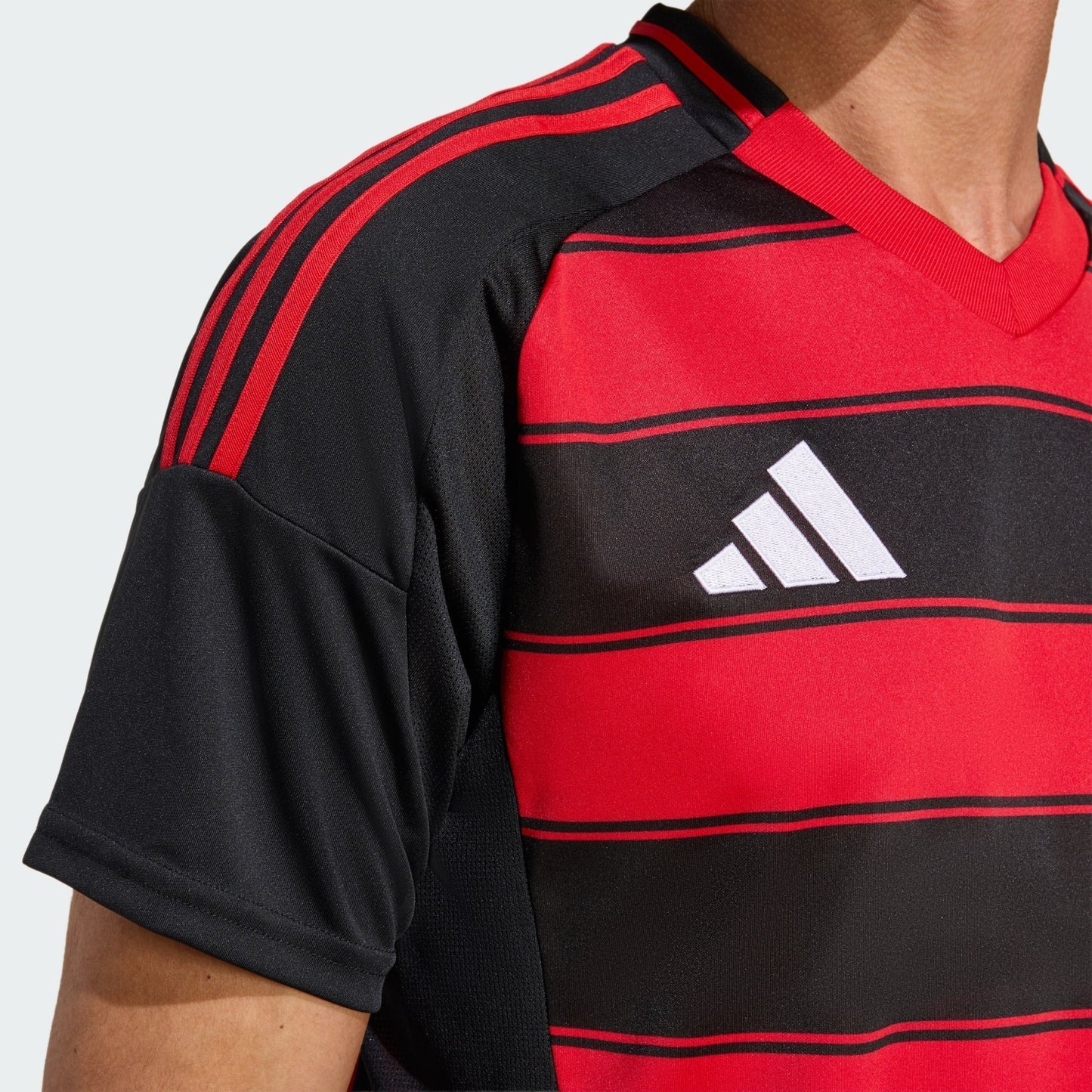 Camisa Adidas Flamengo 2025/26 I LÉO ORTIZ N° 3 — imagem 3