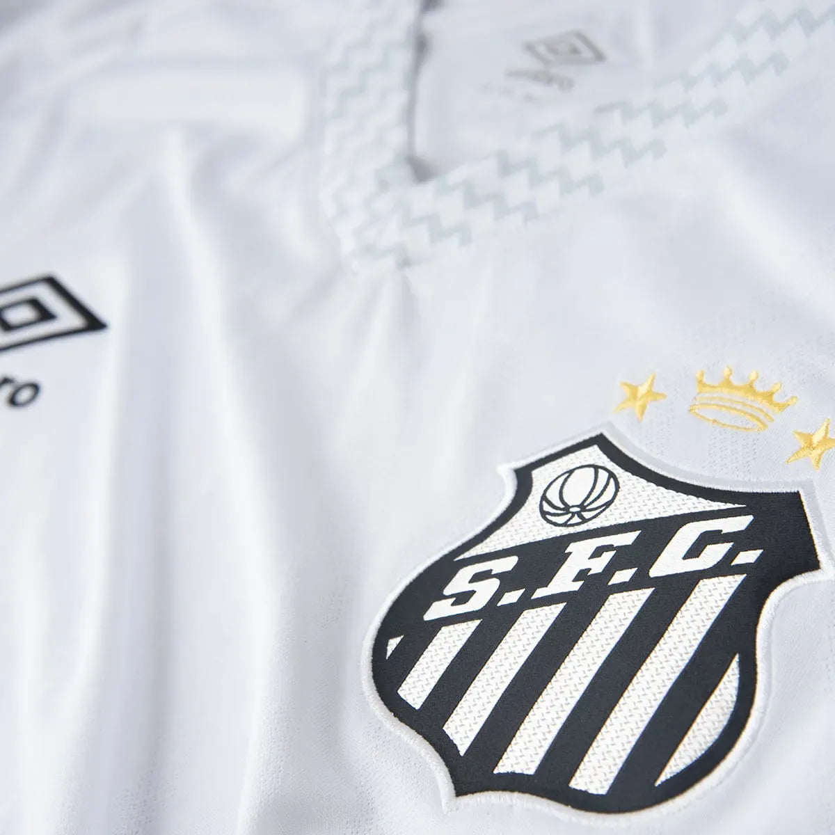 Camisa Feminina Umbro Santos 2025/26 I — imagem 4
