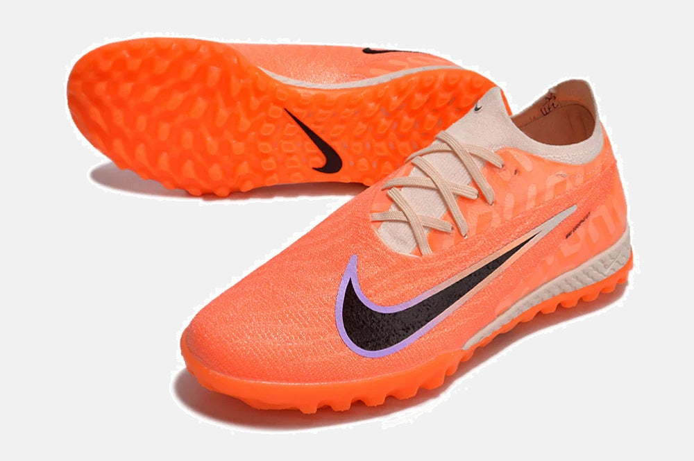 Chuteira Society Nike Gripknit Phantom GX Elite TF - vista traseira