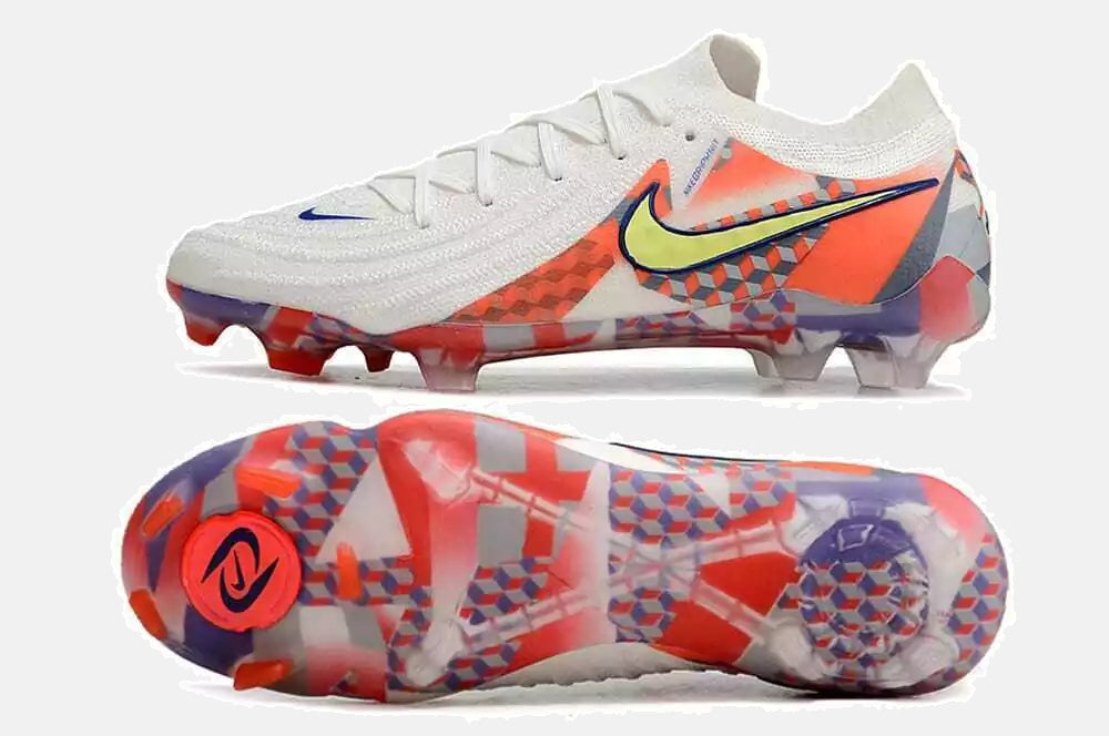Chuteira Nike Phantom GX II Edição Especial FG - vista traseira