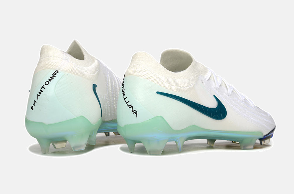 Chuteira Nike Phantom GX II Edição Especial FG - Branca e Verde - imagem 7