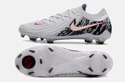 Chuteira Nike Phantom GX II FG - Branca, Preta e Vermelha - vista traseira