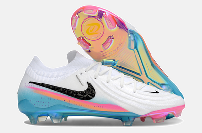 Chuteira Nike Phantom GX II Edição Especial FG - Branca, Rosa, Laranja e Azul - imagem 8