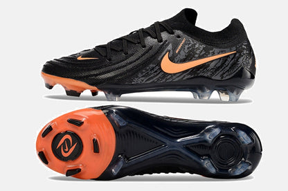Chuteira Nike Phantom GX II FG - Preta e Laranja - vista traseira