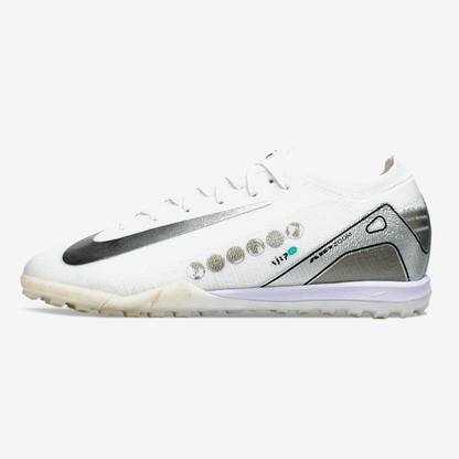 Chuteira Society Nike Air Zoom Mercurial Vapor 16 Vini JR Elite TF - Branca e Cinza - Tevo Sports SPORT*