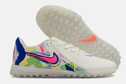 Chuteira Society Nike Phantom GX II TF - imagem 8