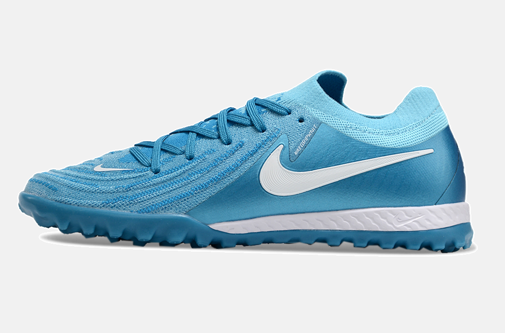 Chuteira Society Nike Phantom GX II TF - vista traseira