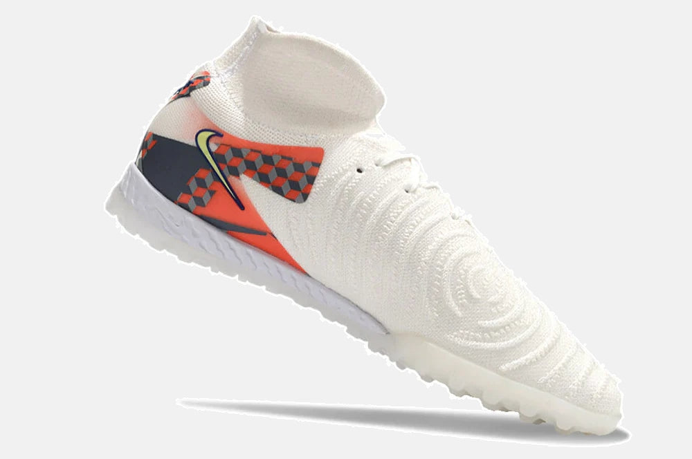Chuteira Society Nike Phantom GX Luna TF - imagem 4
