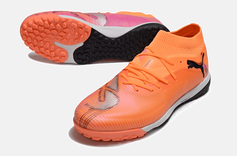 Chuteira Society Puma Future 8 TF - Laranja e Rosa - Hot Pursuit Pack - Tevo Sports SPORT*