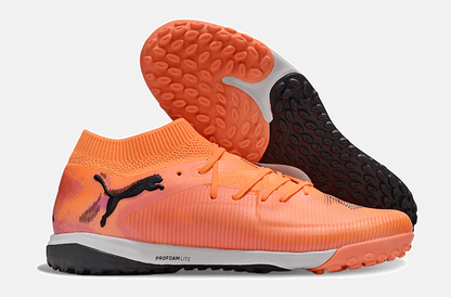 Chuteira Society Puma Future 8 TF - Laranja e Rosa - Hot Pursuit Pack - Tevo Sports SPORT*