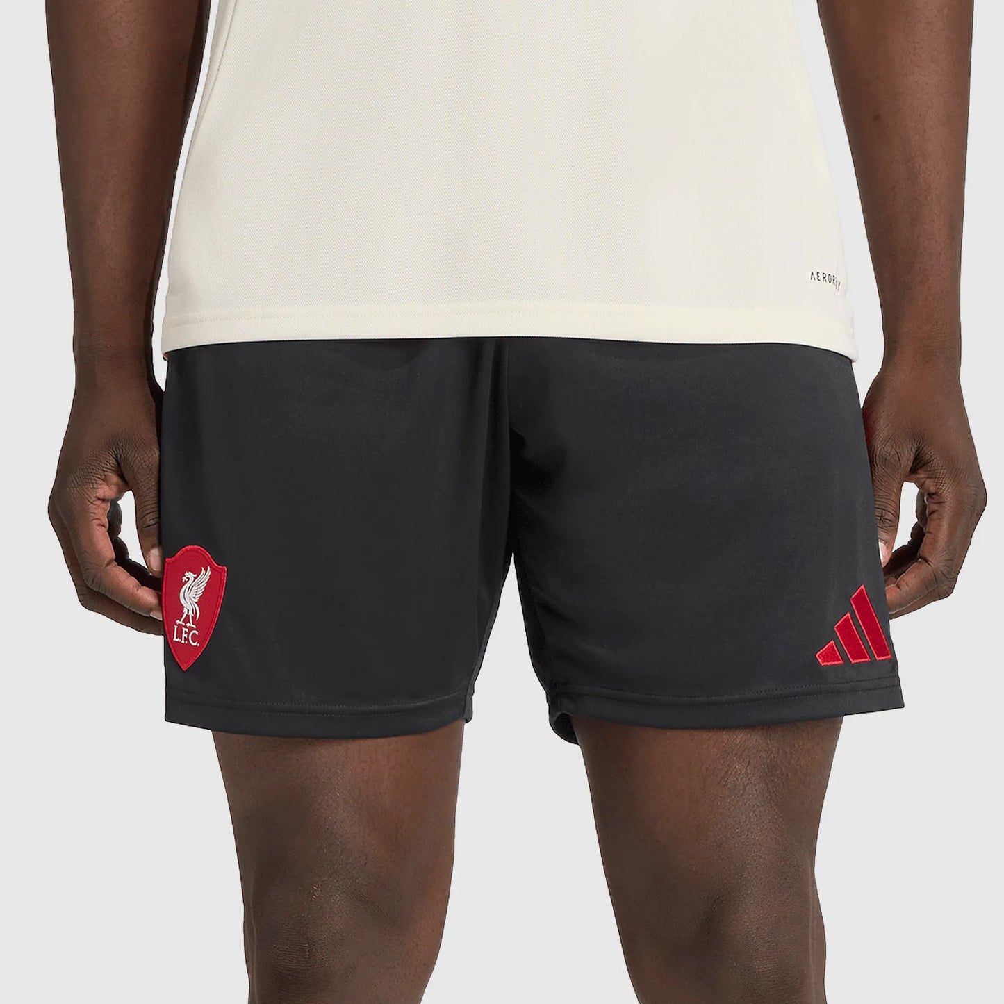 Shorts Adidas Liverpool 2025/26 II — imagem 3