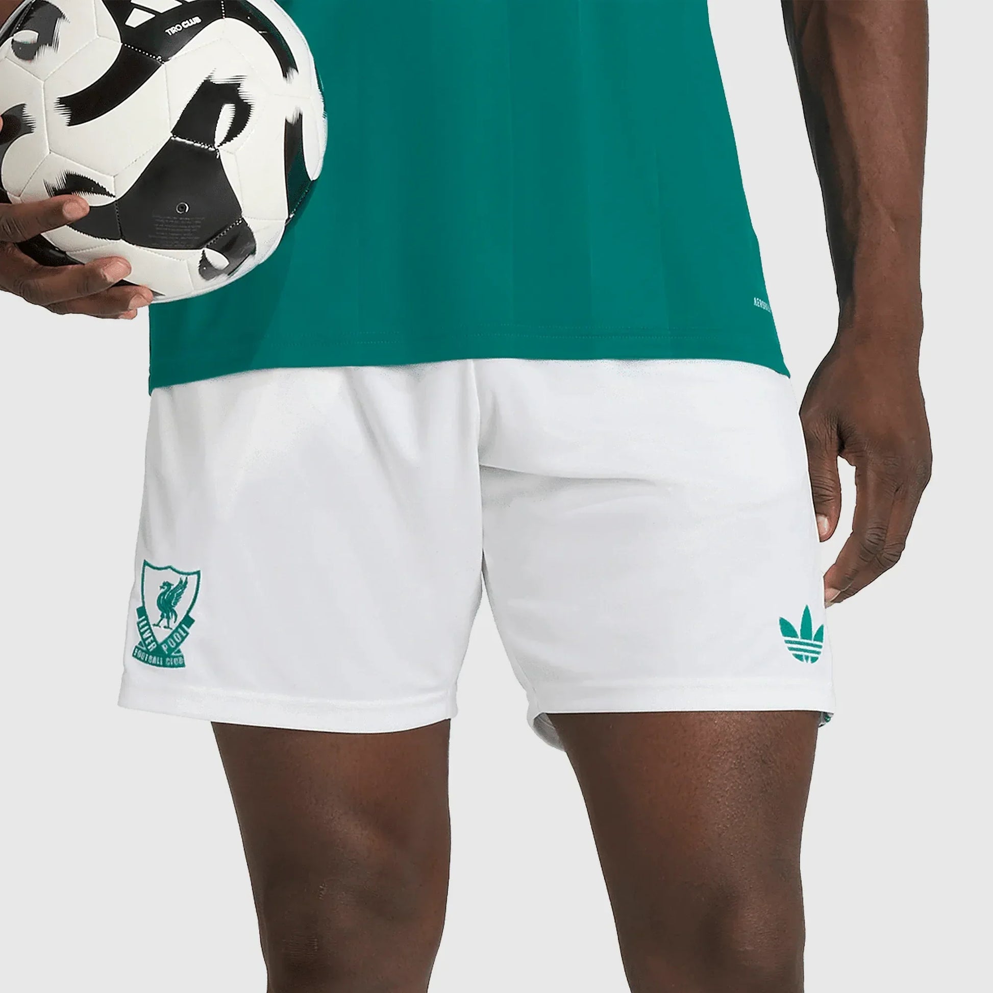 Shorts Adidas Liverpool 2025/26 III — imagem 2