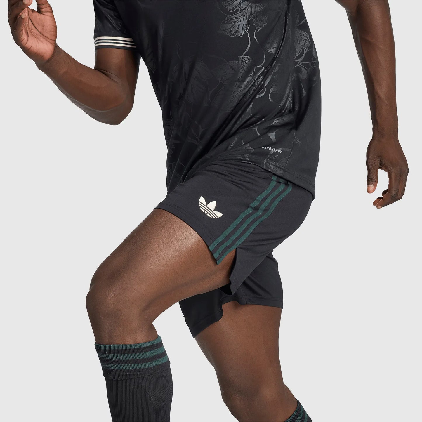 Shorts adidas Juventus 2025/26 III — imagem 5