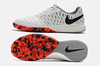 Tênis Futsal Nike Lunar Gato IC - vista traseira