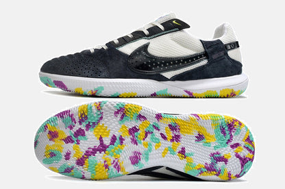 Tênis Futsal Nike Street Gato IC - Branca e Preta - vista traseira