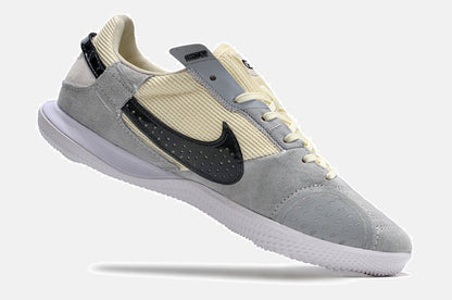 Tênis Futsal Nike Street Gato IC - Cinza, Bege e Preta - detalhe