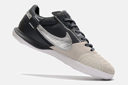 Tênis Futsal Nike Street Gato IC - Preta, Creme e Prata - imagem 6